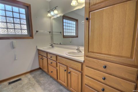 Tiny photo for 1115 Brandon Way, Fort Wayne, IN 46845 (MLS # 202608768)