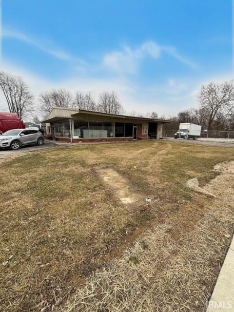 Photo of 125 E Seward Street, Russiaville, IN 46979 (MLS # 202601957)