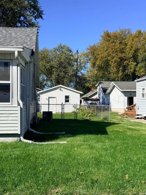 Tiny photo for 208 Rankin Street, Porter, IN 46304 (MLS # 202643321)