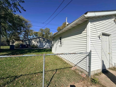 Tiny photo for 208 Rankin Street, Porter, IN 46304 (MLS # 202643321)