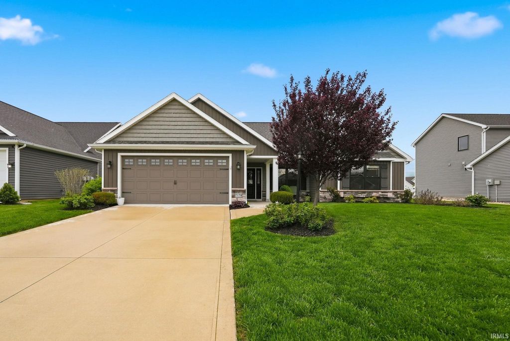 Photo of 7179 Wolfsboro Lane, Fort Wayne, IN 46835 (MLS # 202615323)