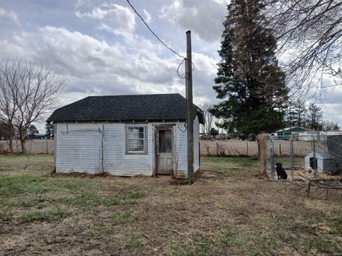 Tiny photo for 458 E Private Rd 325 S Road, Logansport, IN 46947 (MLS # 202608535)