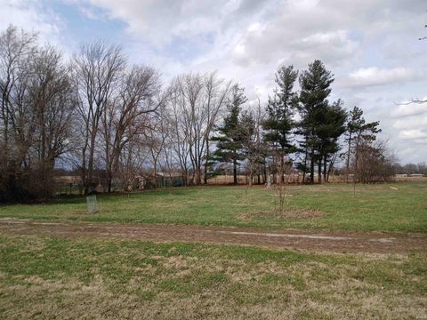 Tiny photo for 458 E Private Rd 325 S Road, Logansport, IN 46947 (MLS # 202608535)