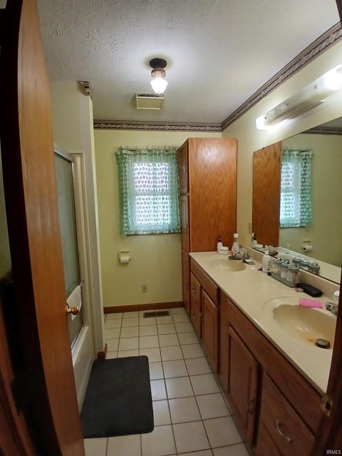 Tiny photo for 458 E Private Rd 325 S Road, Logansport, IN 46947 (MLS # 202608535)