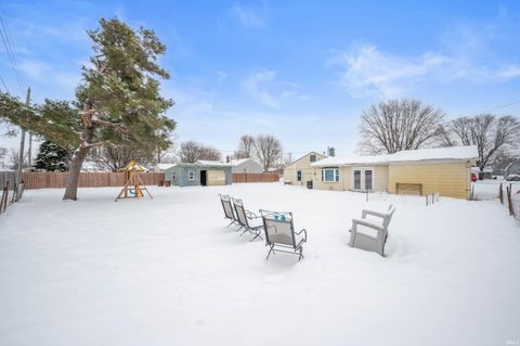 Tiny photo for 231 Nancy Drive, Kokomo, IN 46901 (MLS # 202548145)