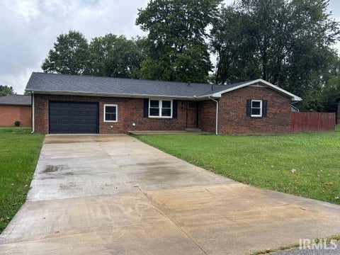 Photo for 850 N Rebel Square E Street