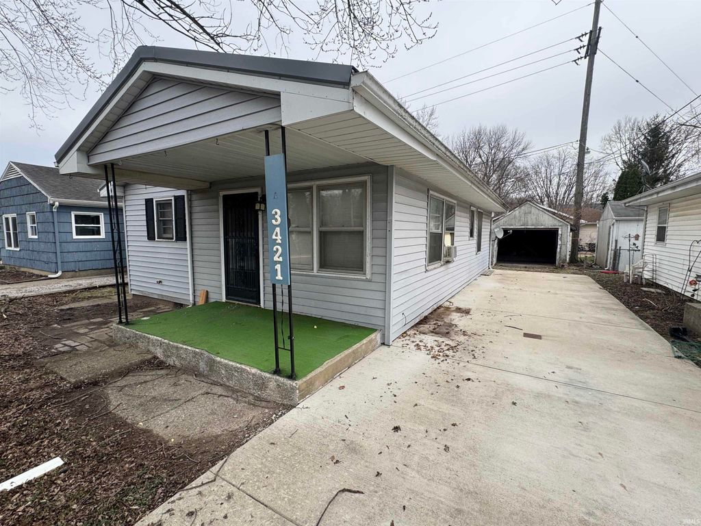 Photo of 3421 Ozark Avenue, Fort Wayne, IN 46809 (MLS # 202608468)