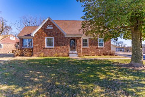 Photo of 3029 Oakhill Road, Evansville, IN 47711 (MLS # 202601659)