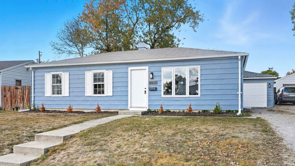 Photo of 6517 Baytree Drive, Fort Wayne, IN 46825 (MLS # 202545776)