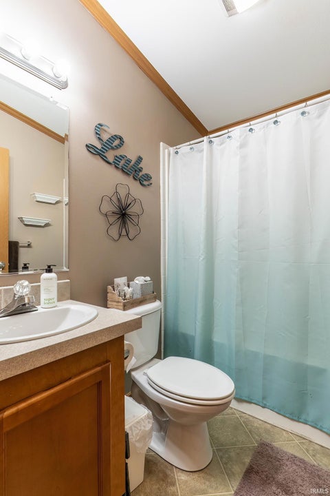Tiny photo for 7150 S 165 E, Wolcottville, IN 46795 (MLS # 202638256)