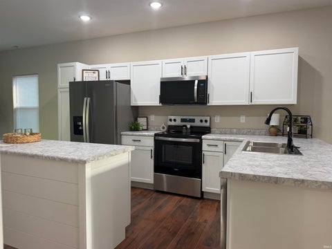 Tiny photo for 1318 N Wabash Street, Kokomo, IN 46901 (MLS # 202638657)