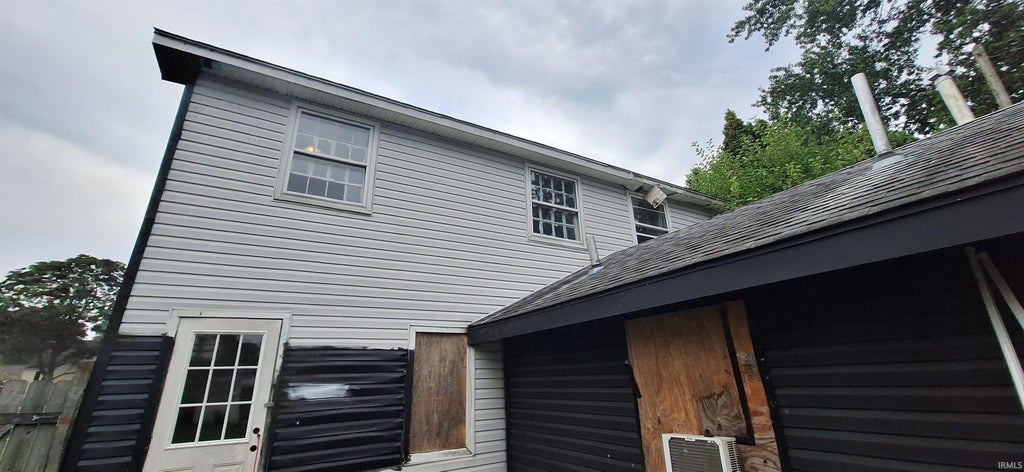 Photo of 7406 Bradbury Avenue, Fort Wayne, IN 46809 (MLS # 202631290)