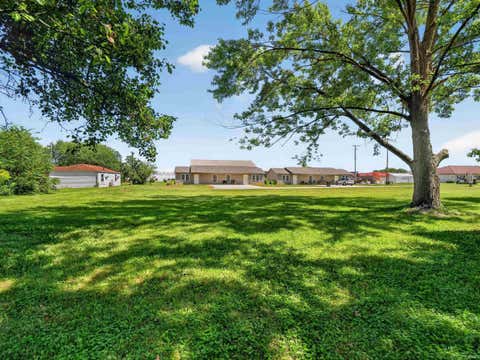 Tiny photo for 680 N Maddux Street, Markle, IN 46770 (MLS # 202635297)