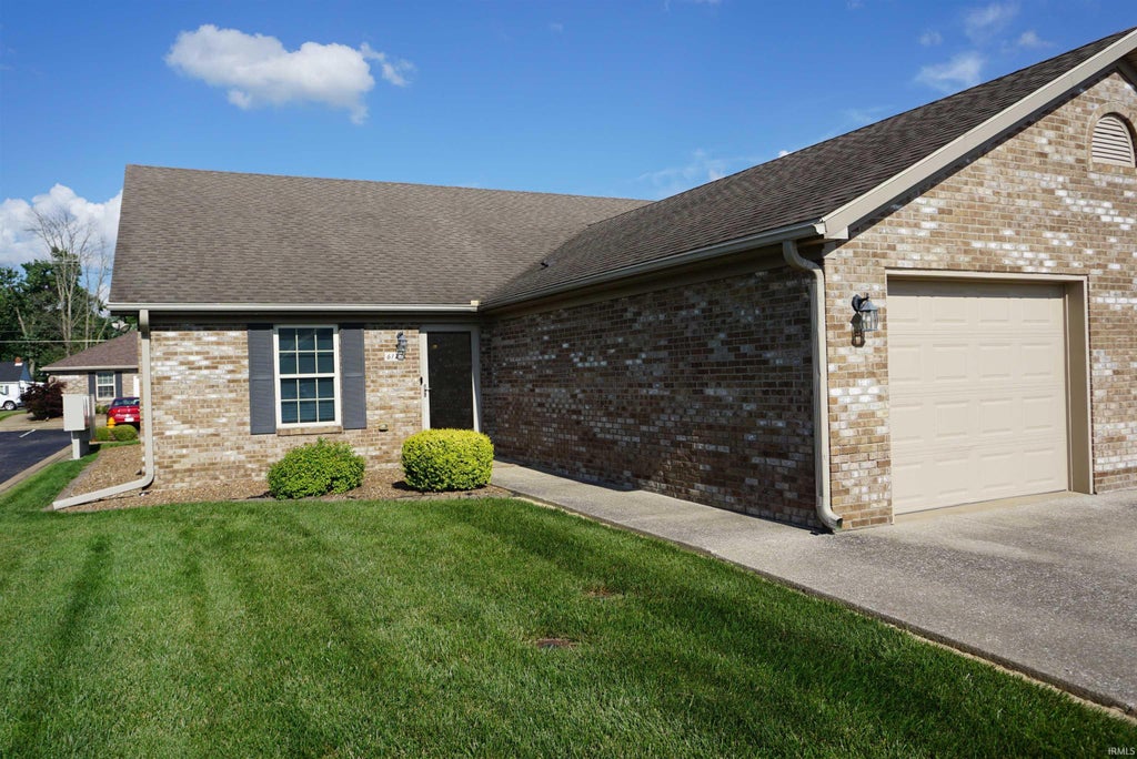 Photo of 6127 Porterfield Drive, Evansville, IN 47711 (MLS # 202622715)