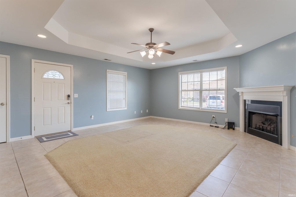 Photo of 6127 Porterfield Drive, Evansville, IN 47711 (MLS # 202622715)
