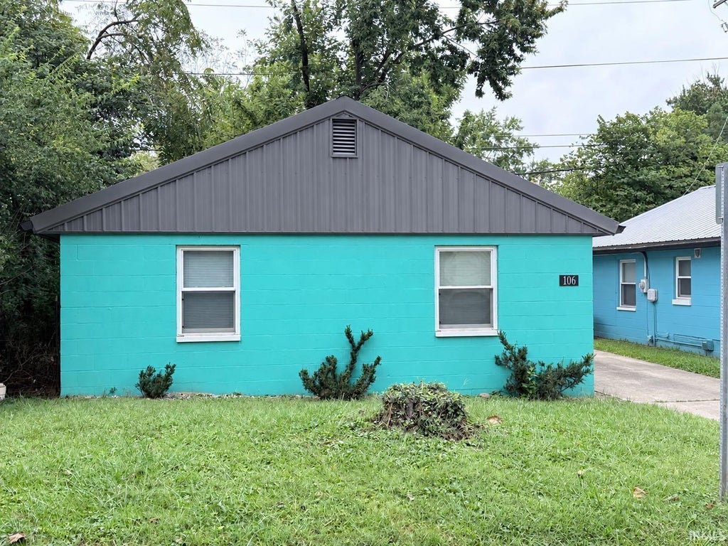 Photo of 102 N Clark Street, Bloomington, IN 47401 (MLS # 202640365)