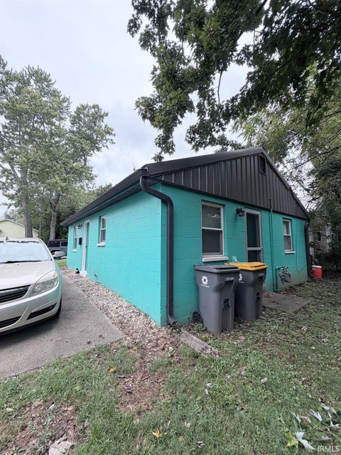 Tiny photo for 102 N Clark Street, Bloomington, IN 47401 (MLS # 202640365)