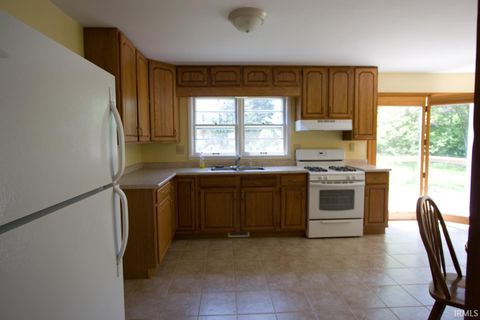 Tiny photo for 2408 E 8th Street, Bloomington, IN 47408 (MLS # 202618561)