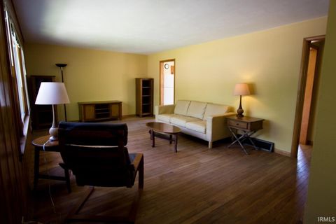 Tiny photo for 2408 E 8th Street, Bloomington, IN 47408 (MLS # 202618561)
