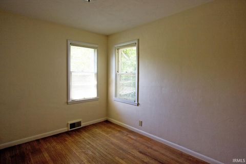 Tiny photo for 2408 E 8th Street, Bloomington, IN 47408 (MLS # 202618561)