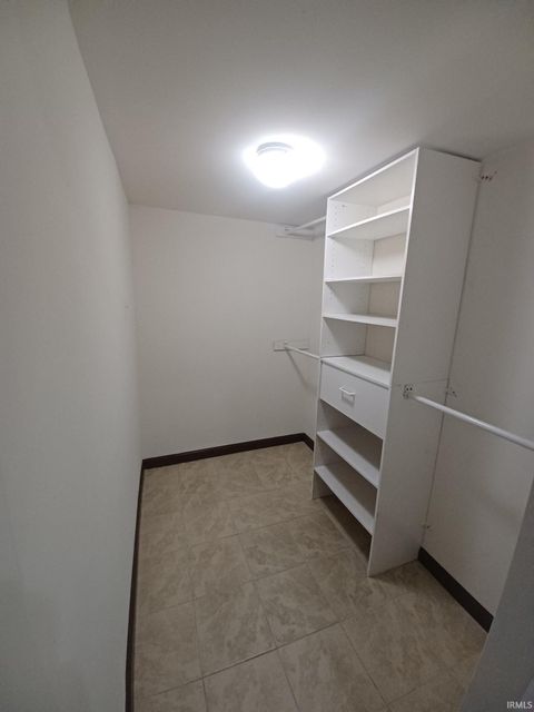 Tiny photo for 1112 W Iowa Street, Evansville, IN 47710 (MLS # 202546675)