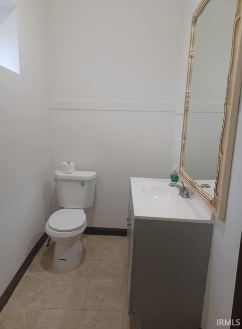 Tiny photo for 1112 W Iowa Street, Evansville, IN 47710 (MLS # 202546675)