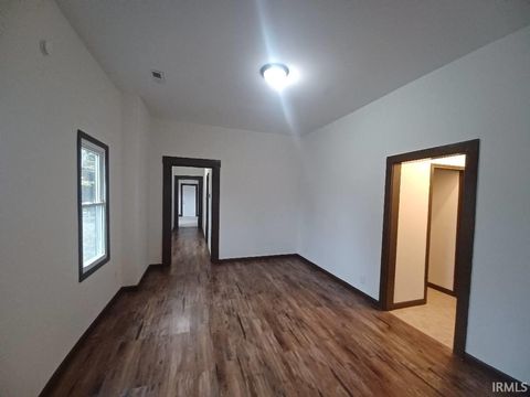 Tiny photo for 1112 W Iowa Street, Evansville, IN 47710 (MLS # 202546675)