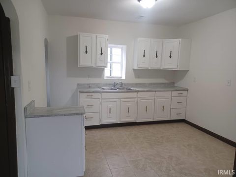 Tiny photo for 1112 W Iowa Street, Evansville, IN 47710 (MLS # 202546675)