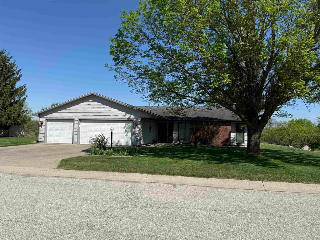 Photo of 621 Nancyk Crossing, Roanoke, IN 46783 (MLS # 202607118)