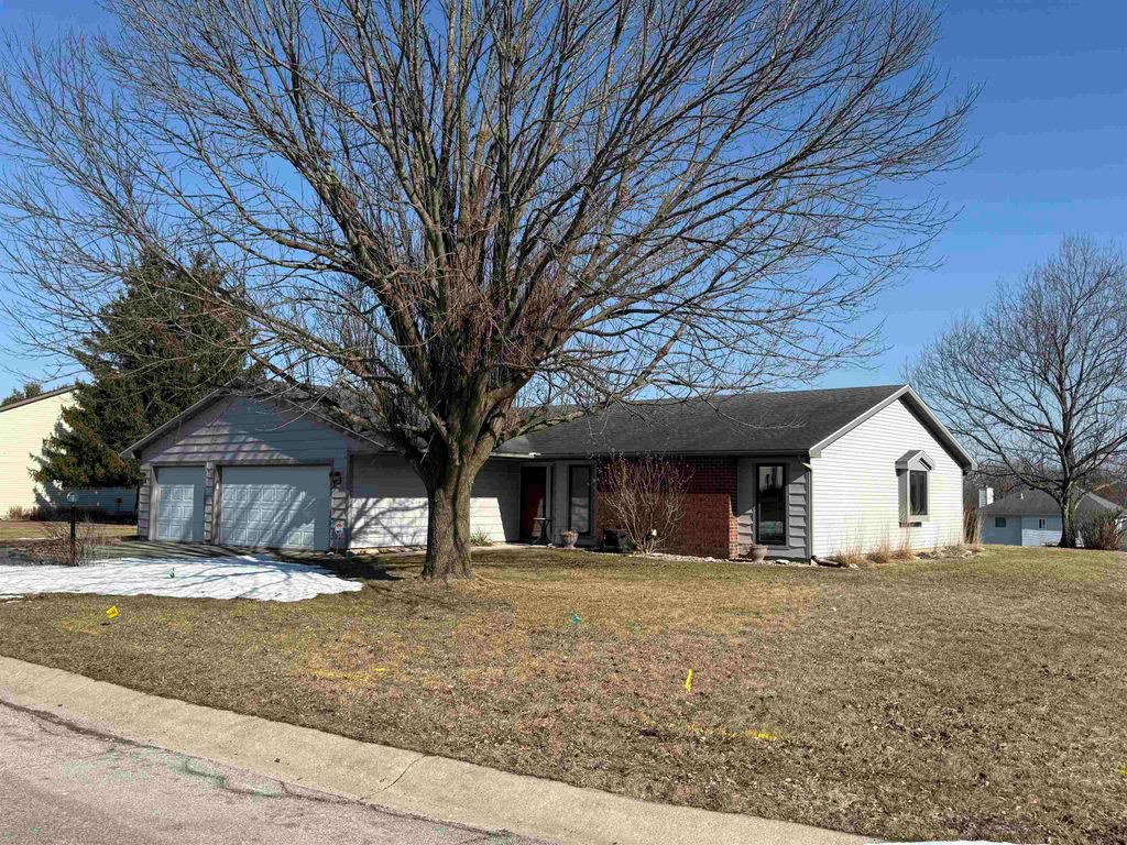 Photo of 621 Nancyk Crossing, Roanoke, IN 46783 (MLS # 202607118)