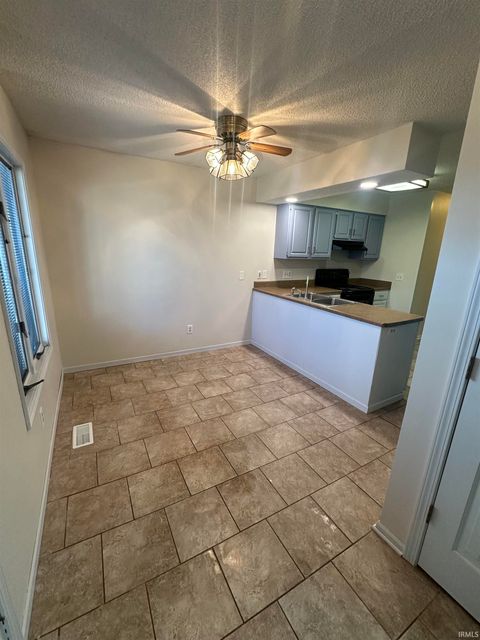 Tiny photo for 7883 Harrisburg Lane, Fort Wayne, IN 46835 (MLS # 202603083)