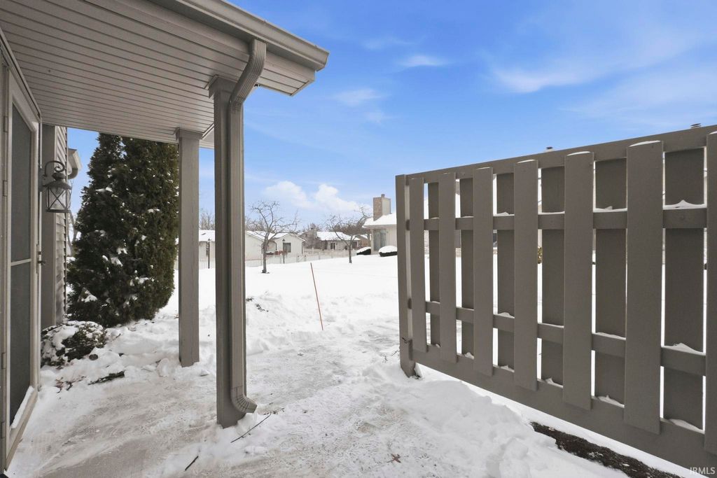 Photo of 7883 Harrisburg Lane, Fort Wayne, IN 46835 (MLS # 202603083)