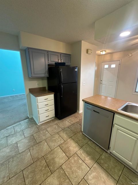 Tiny photo for 7883 Harrisburg Lane, Fort Wayne, IN 46835 (MLS # 202603083)