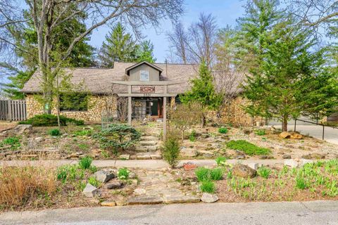 Tiny photo for 2321 E Rechter Road, Bloomington, IN 47401 (MLS # 202610377)