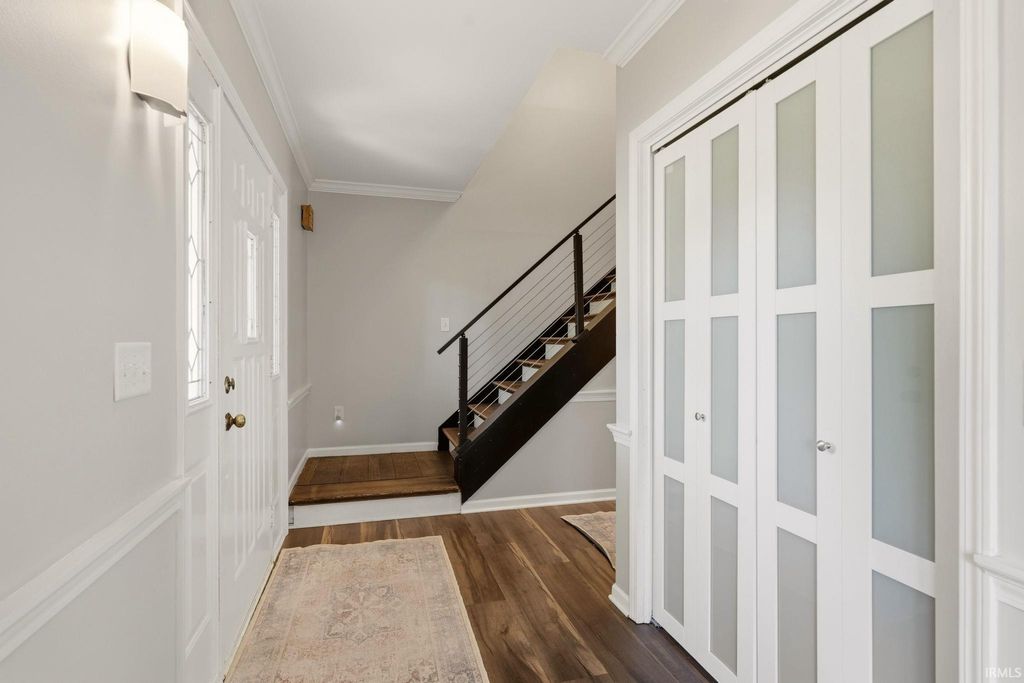 Photo of 5713 Kinlock Place, Fort Wayne, IN 46835 (MLS # 202618095)