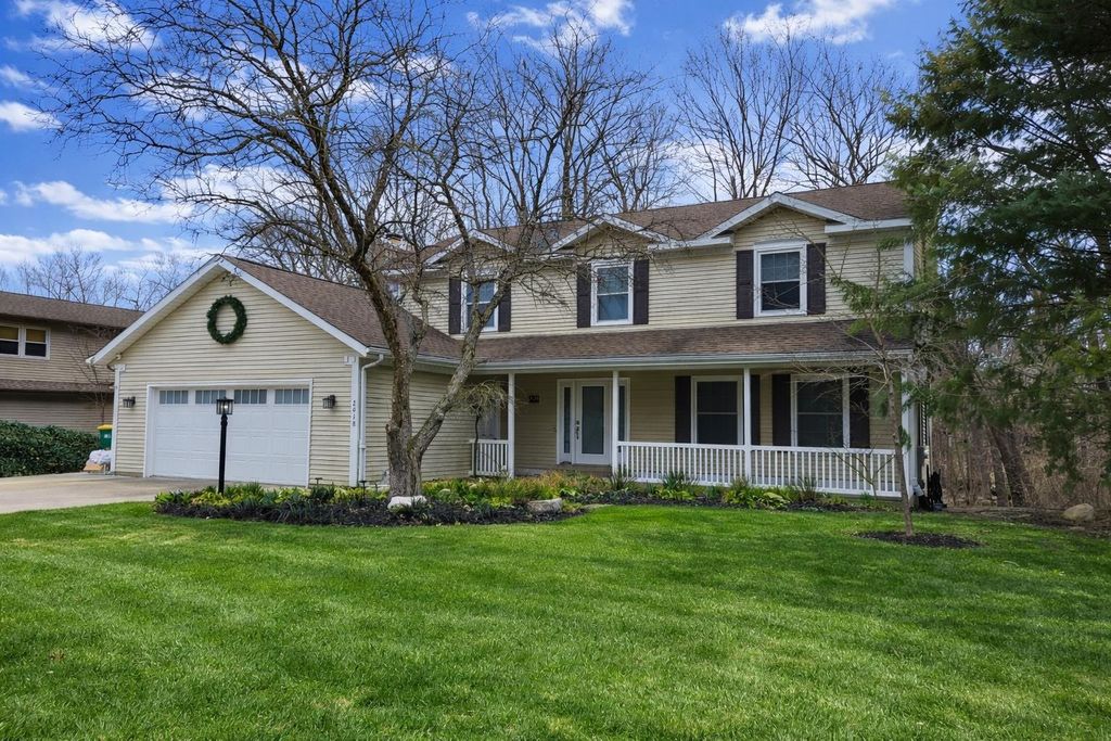 Photo of 2018 Belmont Court, Mishawaka, IN 46544 (MLS # 202608732)