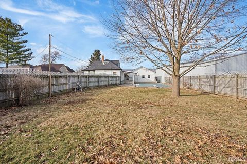 Tiny photo for 218 N HOWARD Street, Greentown, IN 46936 (MLS # 202602752)