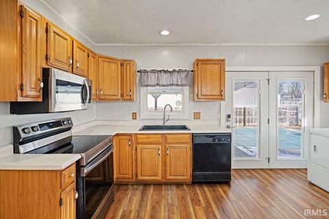 Tiny photo for 218 N HOWARD Street, Greentown, IN 46936 (MLS # 202602752)