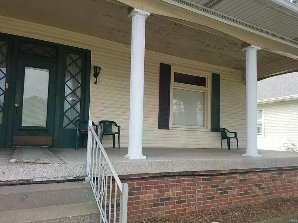 Photo of 2848 Pennsylvania Street, Evansville, IN 47712 (MLS # 202607640)