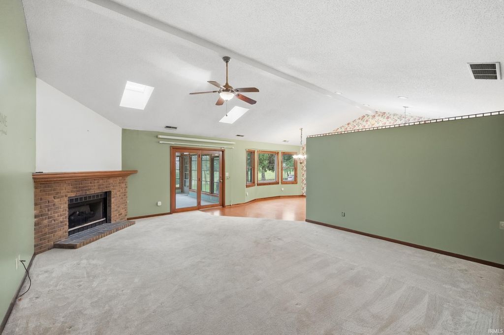 Photo of 1011 Elm Street, Auburn, IN 46706 (MLS # 202544073)