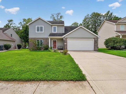 Photo of 2251 Laurelwood Drive, Warsaw, IN 46580 (MLS # 202633997)