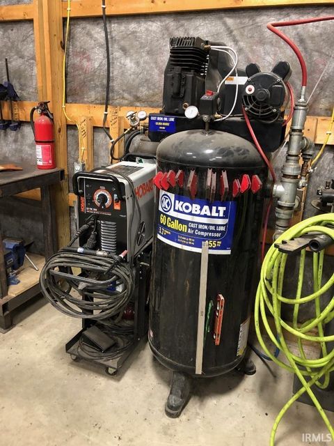 Tiny photo for 5562 W 100 N, Huntington, IN 46750 (MLS # 202544853)