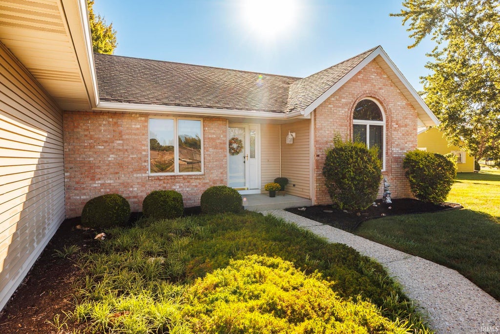 Photo of 5414 N Vista View Drive, Muncie, IN 47304 (MLS # 202641104)