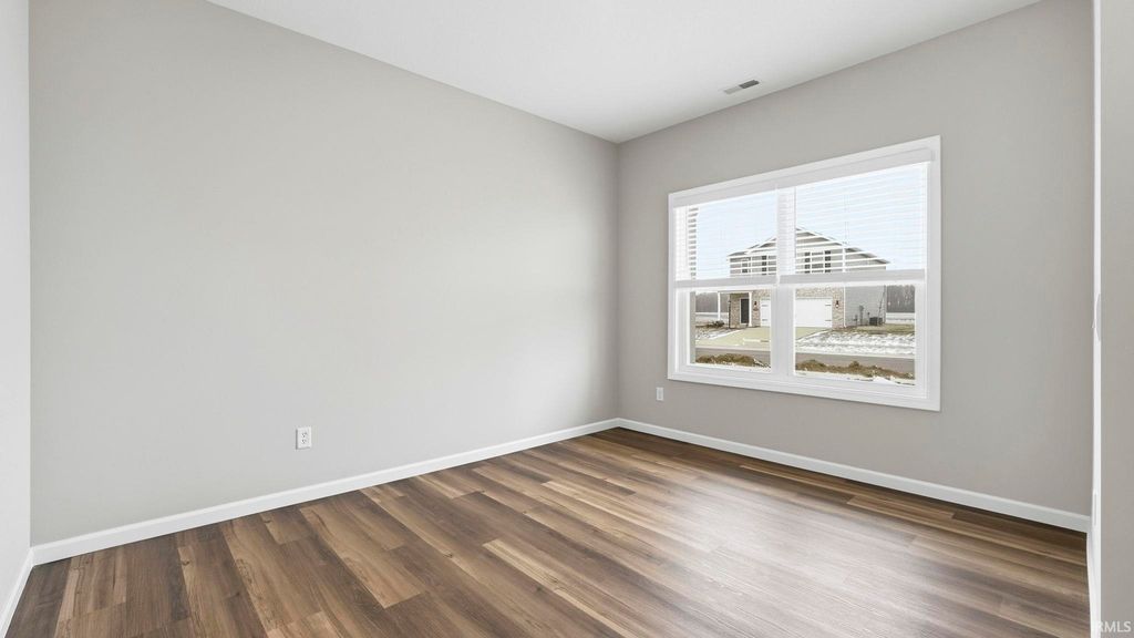 Photo of 2981 Skywalker Pass, Fort Wayne, IN 46818 (MLS # 202543107)