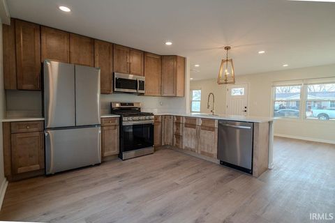 Tiny photo for 1432 Kenilworth Drive, Lafayette, IN 47909 (MLS # 202600665)