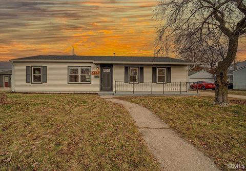 Tiny photo for 1432 Kenilworth Drive, Lafayette, IN 47909 (MLS # 202600665)