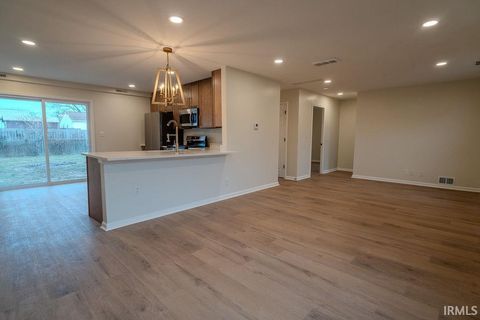 Tiny photo for 1432 Kenilworth Drive, Lafayette, IN 47909 (MLS # 202600665)