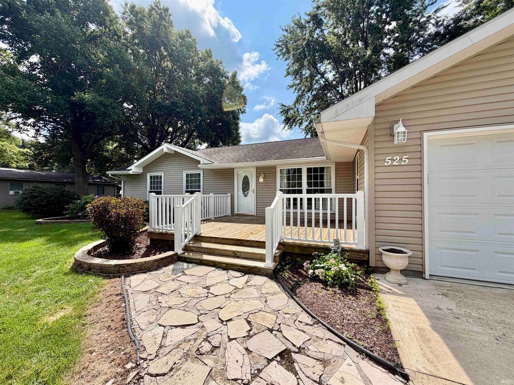Photo of 525 Kenilworth LN, Galveston, IN 46932 (MLS # 202636047)