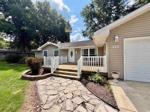 Tiny photo for 525 Kenilworth LN, Galveston, IN 46932 (MLS # 202636047)