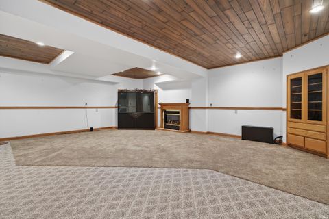 Tiny photo for 1050 N 200 E, Logansport, IN 46947 (MLS # 202548842)